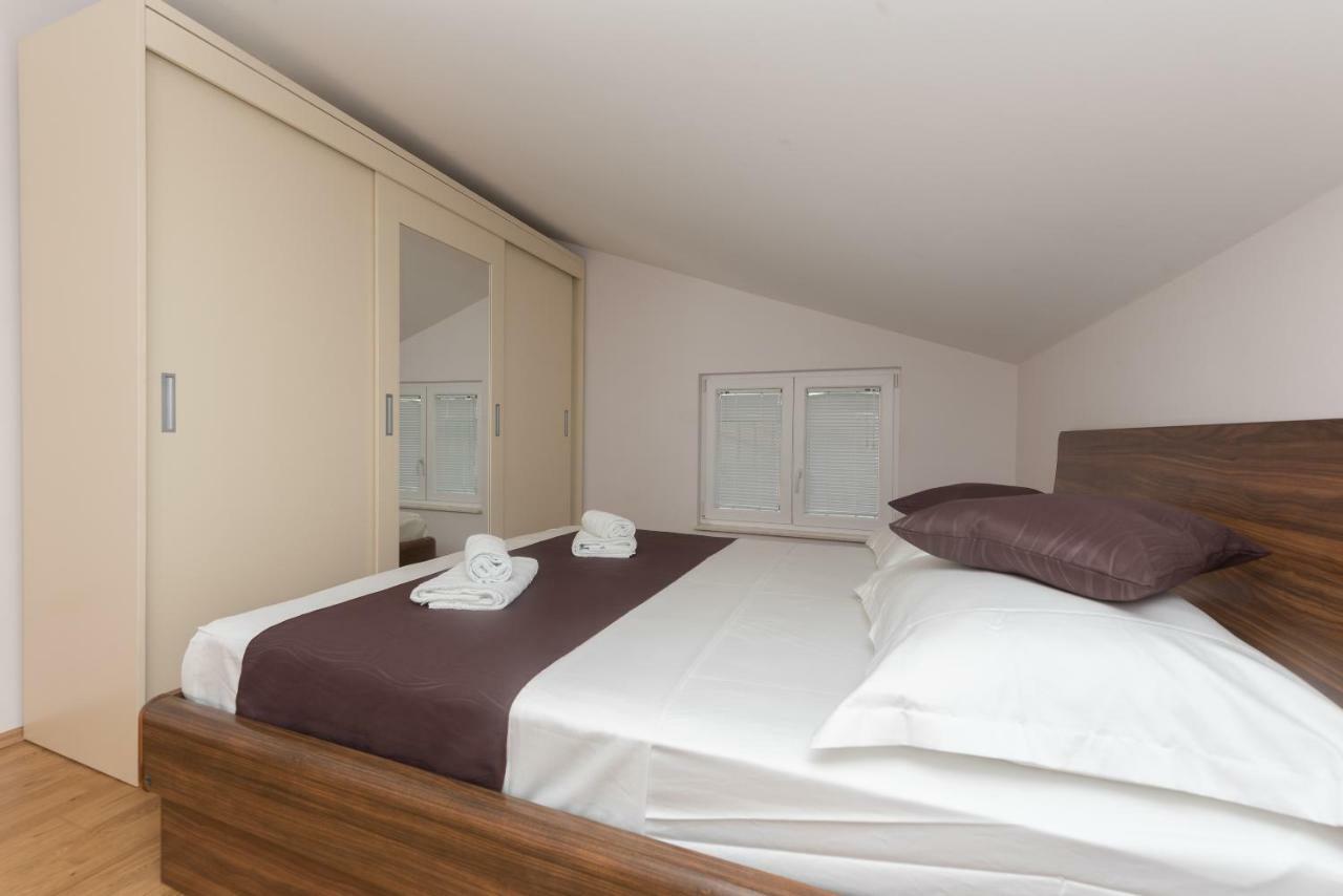 Apartments Naja Makarska Extérieur photo