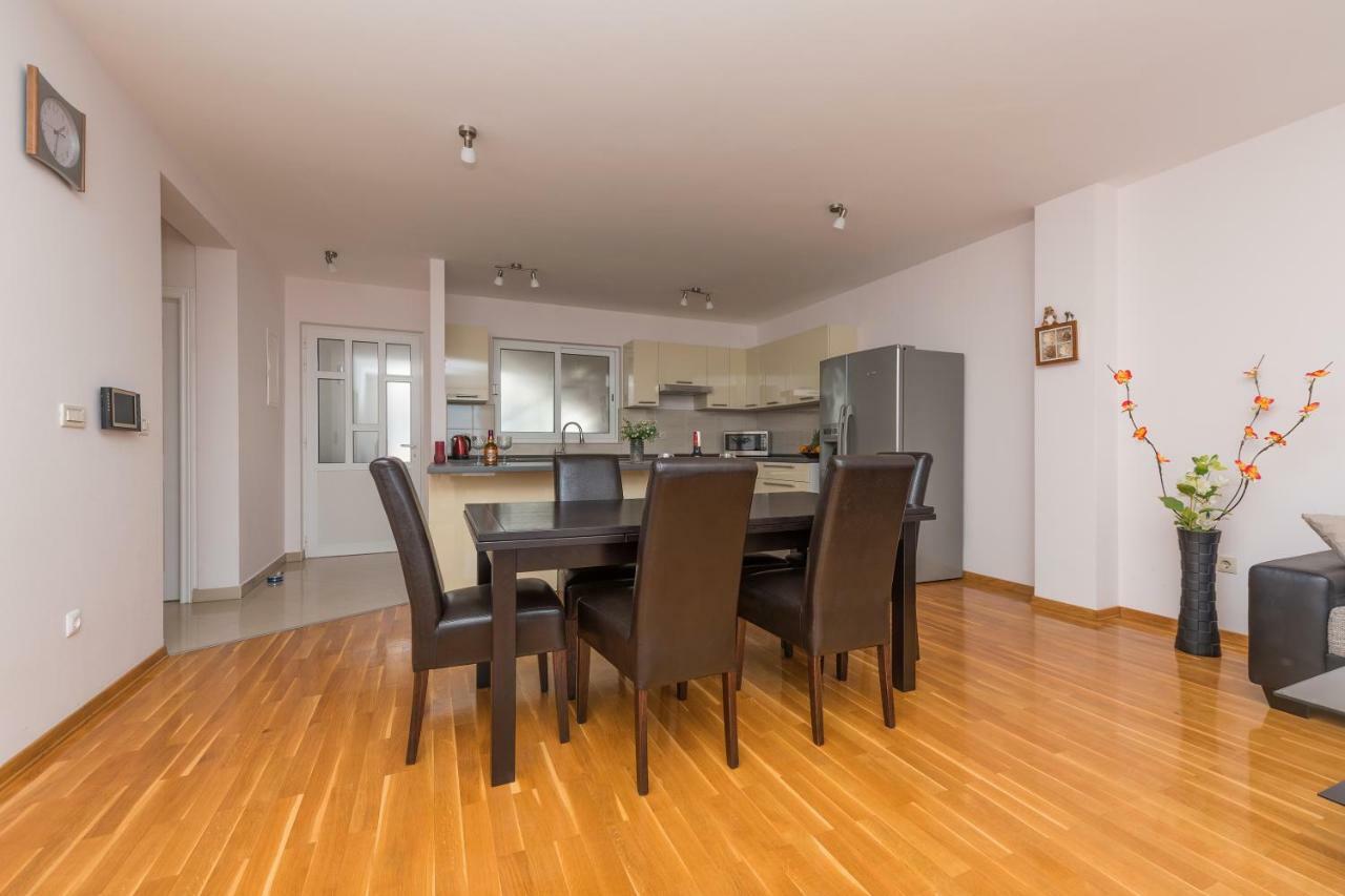 Apartments Naja Makarska Extérieur photo