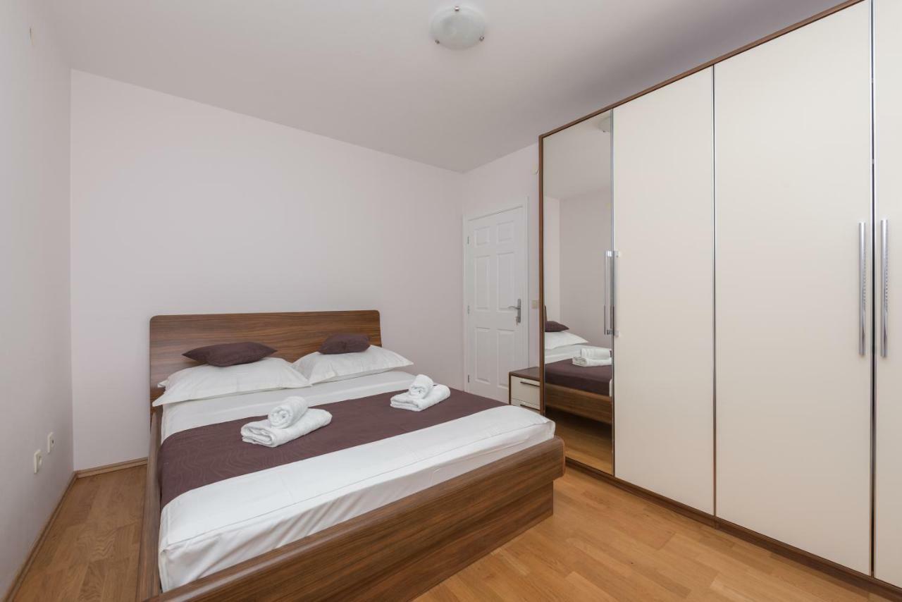 Apartments Naja Makarska Extérieur photo