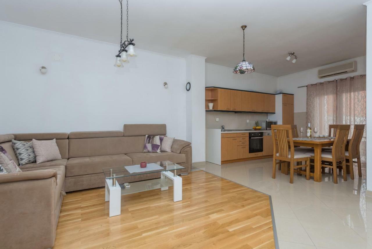 Apartments Naja Makarska Extérieur photo