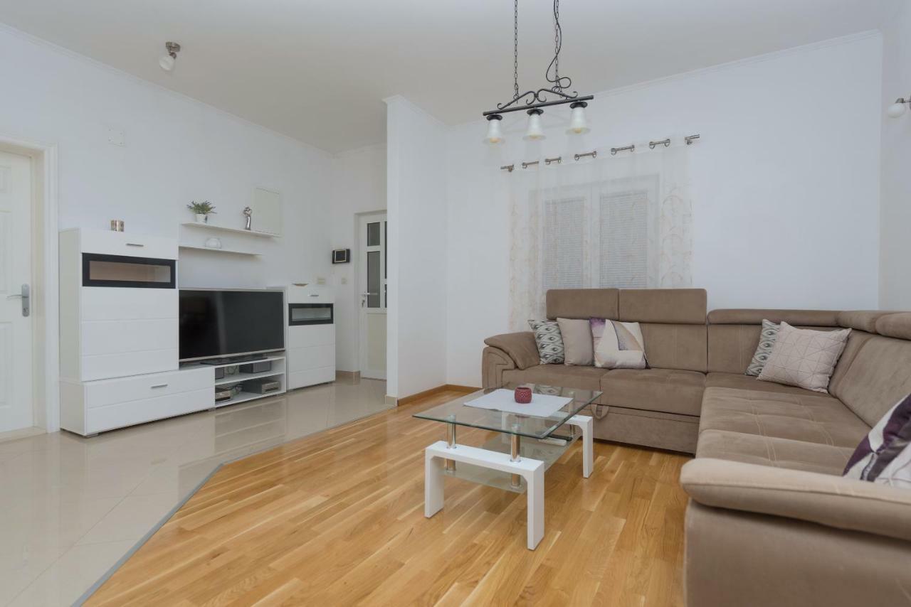 Apartments Naja Makarska Extérieur photo