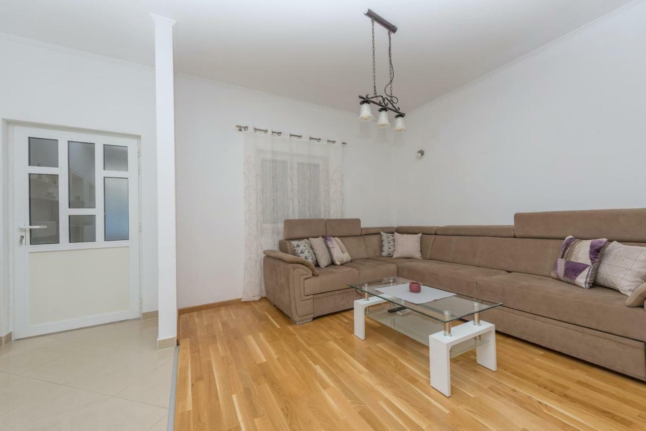 Apartments Naja Makarska Extérieur photo