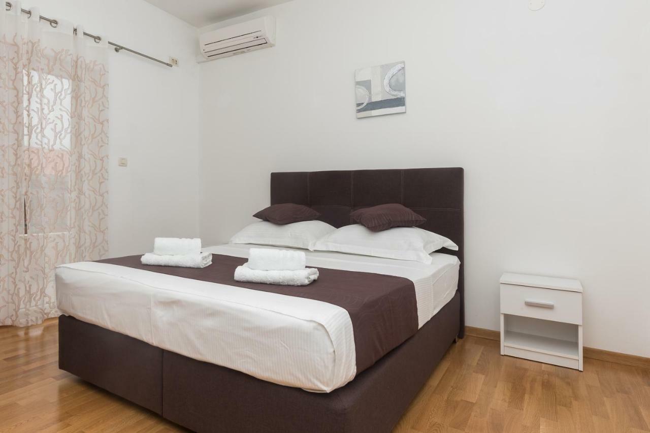 Apartments Naja Makarska Extérieur photo